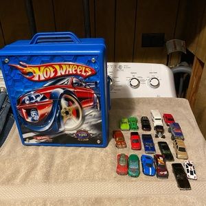 Hot Wheels Case with Vintage Cars